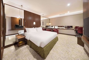 Deluxe Suite
