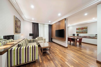 Deluxe Suite