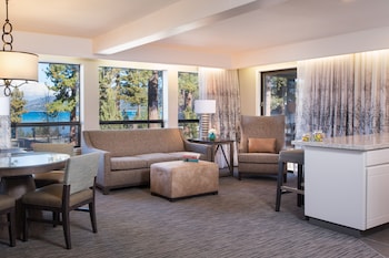 Deluxe One Bedroom Suite