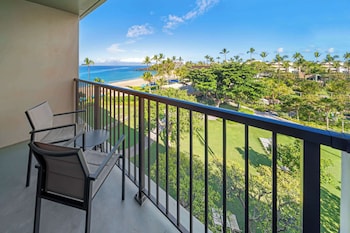 Premium Room, 2 Queen Beds, Partial Ocean View
