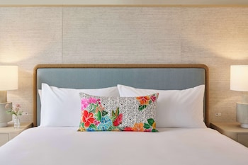 Signature Room, 1 King Bed, Ocean View