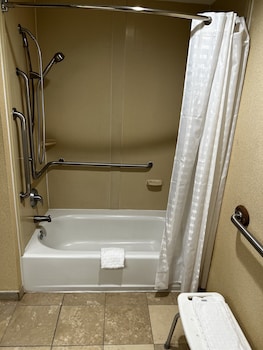 Room, 1 Queen Bed, Accessible, Non Smoking (Mobility, Tub w/ Grab Bars)