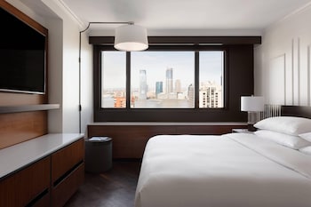 Deluxe Room, 1 King Bed