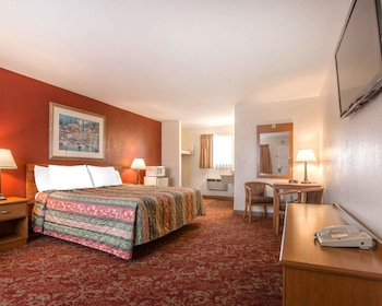 Standard, 1 Queen Bed, Non Smoking