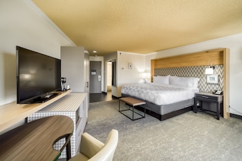 Standard Room, 1 King Bed (High Floor)