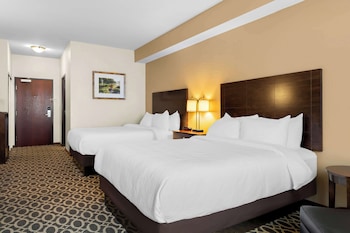 Business Room, 2 Queen Beds, Non Smoking