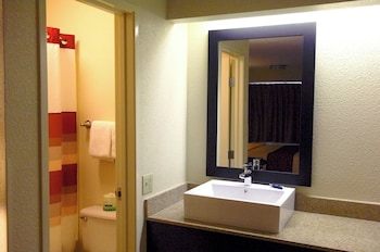 Deluxe Room, 1 King Bed (Smoke Free)