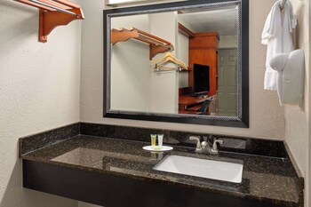 Room, 1 King Bed, Accessible, Non Smoking