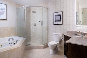 Grand Condo, 2 Bedrooms, City View (Balcony)