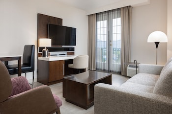 Suite, 1 Bedroom, City View