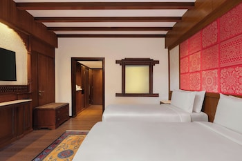 Standard Room, 2 Twin Beds, City View