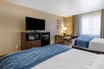 Standard Room, 2 Queen Beds, Non Smoking