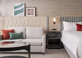 Room, 1 King Bed, Mobility Accessible, Valley View (Desert Skyline)