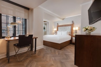Luxe Queen Room