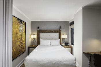 Luxe Queen Room