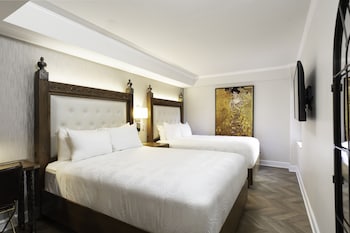 Luxe Two Queen Beds