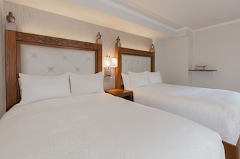 Luxe Two Queen Beds