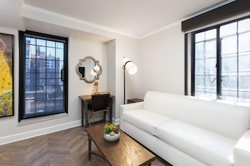 Luxe 1 Bedroom King Balcony