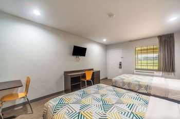 Standard Room, 2 Double Beds, Non Smoking