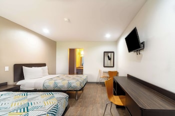 Standard Room, 2 Double Beds, Smoking