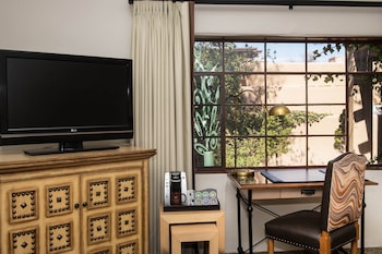 Room, 1 King Bed, Fireplace (Fireplace)