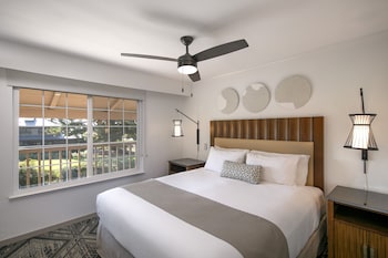 Premier Suite, 1 King Bed, Fireplace, Golf View