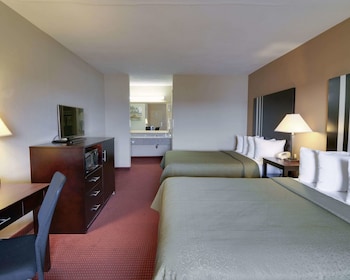 Standard Room, 2 Queen Beds, Non Smoking