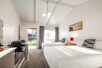 Courtyard Twin Room