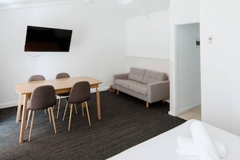 Courtyard Family Room