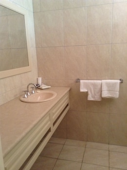 Courtyard Twin Room