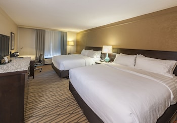 Standard Room, 2 Queen Beds, Non Smoking, Refrigerator