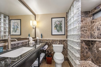Room, 1 King Bed, Pool View