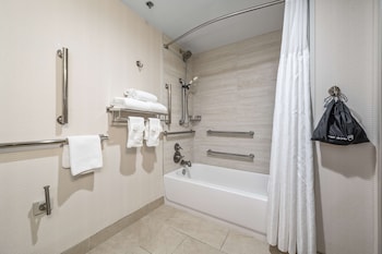 Room, 1 King Bed, Accessible, Bathtub
