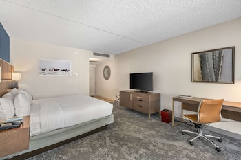 Suite, 2 Bedrooms, Non Smoking (1 King Bed)
