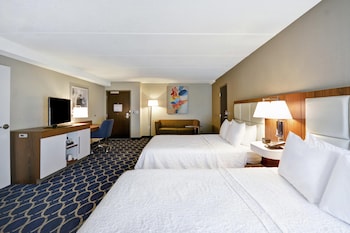 Room, 2 Queen Beds, Accessible (3x3 Shower)