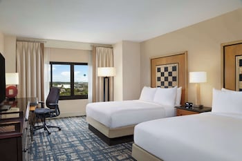 Room, 2 Queen Beds, Bathtub (Disney Springs View)