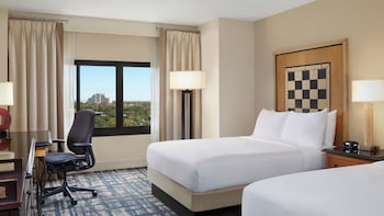 Room, 2 Queen Beds, Mobility Accessible, Bathtub (Roll-in Shower)