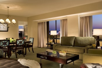 Room, Multiple Beds, Mobility Accessible (Parlor)