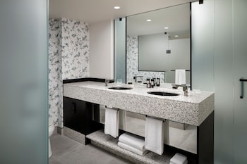 Suite, 1 Bedroom (Urban)