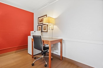 Room, 1 King Bed, Accessible, Non Smoking (Mobility/Hearing Impaired Accessible)