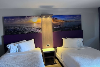 Superior Room, 2 Queen Beds, Non Smoking