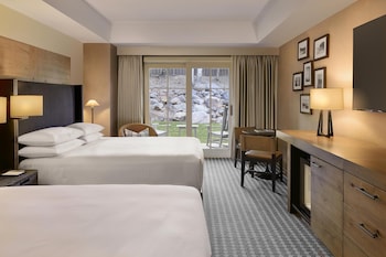 Room, 2 Queen Beds, Patio