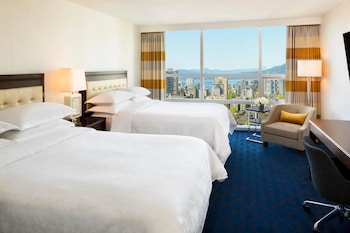 Room, 2 Double Beds (Low Floor)