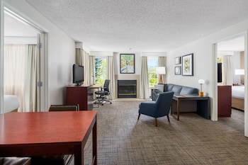 Suite, 2 Bedrooms (Mobility Accessible, Tub)