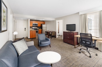 Suite, 2 Bedrooms (Mobility Accessible, Tub)