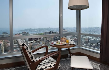 Superior Room, 1 King Bed, Sea View