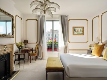 Grand Deluxe