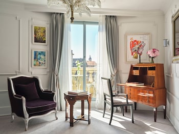El Palace Suite by Ronnie Wood 2 bedrooms