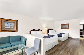 Suite, 2 Queen Beds, Non Smoking, Refrigerator & Microwave