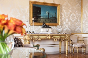 Signature Suite, 1 King Bed